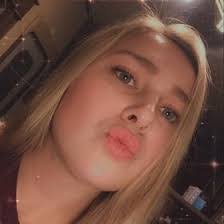 Tara Horton's Instagram, Twitter & Facebook