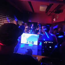 Aaron clark trains arms 1 week before ifbb texas pro. Aaron Clark Love Letter To Hot Mass Live At Honcho Sep 2013 By Aaron Clark