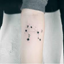 Tatuaggio Segno Zodiacale Della Bilancia Significato Idee E Foto Tatuaggio Co