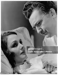 50 photos et images haute résolution de Allan Mayer