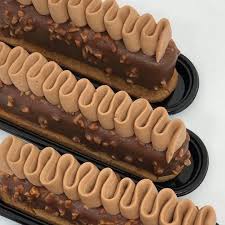 E Petit Gateaux Noix De Pecan Fruit De La Passion De Jimmy Mornet Au Parkhyattpari Food Desserts Cake