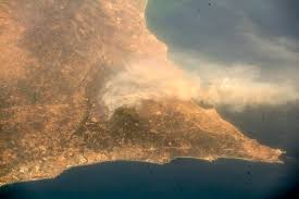 Negociar com privados volta ao algarve: O Incendio De Monchique Visto Do Espaco Mundo Portugues