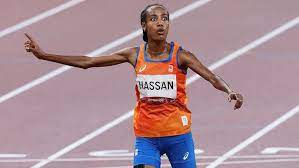 Sifan hassan won the first leg of her tokyo triple by taking the gold medal in the women's 5,000m. Iz38qjgtpywjm