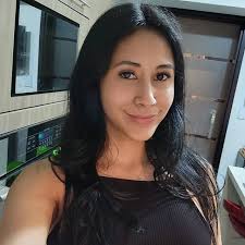 🎥 • @ledejesus_ Sophia, hija de Patricia Schwarzgruber y Jonathan  Montenegro, lamentó los duros comentarios que ha recibido por una  dedicatoria que le hizo a su mamá en las redes sociales.  #JonathanMontenegro #