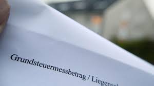 Der notarielle kaufvertrag regelt üblicherweise, wie die zahlung der grundsteuer bei verkauf einer immobilie zwischen den vertragsparteien aufgeteilt wird. Steuern Berlin Vergleich Grundsteuer Brandenburger Zahlen Am Wenigsten Politik Sz De