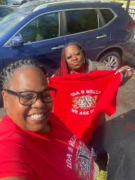 EXT family free t-shirt giveaway and meetups in Chicago