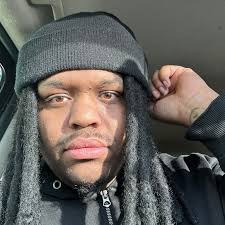 Looking for players for pro am 5v5 team?