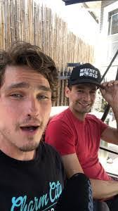 Devin Groves's Instagram, Twitter & Facebook