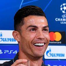 Cristiano ronaldo dos santos aveiro. Cristiano Ronaldo Zum Muttertag Verschenkt Er Ein Luxusauto Stern De