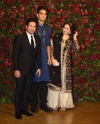 My eldest brother nitin and his family have always supported me. Sachin Tendulkar With His Family At The Circle Of Cricket Facebook