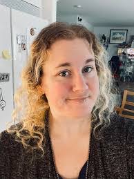 Melissa Meader's Instagram, Twitter & Facebook