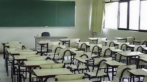 Las instituciones educativas solo abren sus puertas para los docentes que requieran de algún material u contenido para realizar las clases a distancia, pero no así para los no hay para el 2020 el retorno a las clases presenciales. Vuelven Las Clases Presenciales En Nueve Provincias