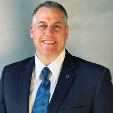 This post from Lauren Everson makes me and all of the other Cougs here at  Swinerton happy even if I'm personally another breed of Cougar!