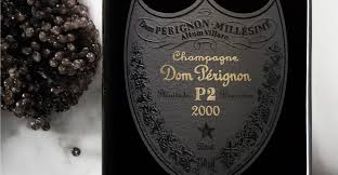 Un toast grillé, une tranche de pain ou un blinis est aussi un support assez. Caviar Et Champagne L Alliance De Deux Joyaux Viedeluxe Fr
