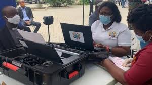 30 deadline for voters' registration for the 2022 elections, commission on elections (comelec) commissioner rowena guanzon said. Voter Registration Pause Voter Registration Exercise To Prevent More Covid 19 Deaths Health Workers Talk Electoral Commission Bbc News Pidgin