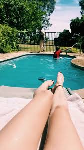 Vsco Brookehilgardner Images Video Instagram Story Pool Poses Beach Poses