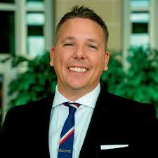 Daniel Tiller's Instagram, Twitter & Facebook