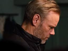 Very rare angle outside of Ray and Debra's kitchen door! Was this view ever  shown