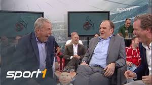 Laura macht den doppelpass noch schöner. Simon Zoller Grusst Seinen Opa Jorg Wontorra Sport1 Doppelpass Youtube