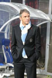 After failing to qualify for the 2018 world cup, roberto mancini tactics of blasting music during training is a sign of new methods within the italian camp. File Roberto Mancini Lech Manchester 005 Jpg Wikimedia Commons