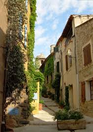 Home staging in grimaud, var, france can be a major factor in helping your place sell quickly and easily, so don't skip out on this crucial step before listing. Grimaud Var Wikipedia
