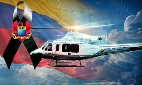 El helicóptero militar en el que viajaba el presidente de colombia, iván duque, en la un compromiso en sardinata, el helicóptero presidencial fue víctima de un atentado, dijo. Fuerza Aerea Colombiana De Luto