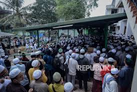 Banyak tokoh yang datang untuk berkunjung dan bersilaturrahmi kepada beliau, salah satunya wakil pada saat masih menjadi calon wakil presiden, sekitar bulan september 2018, ma'ruf bersilaturrahmi ke rumah habib ali bin abdurrahman assegaf. 5xvtdhrlzrmkgm