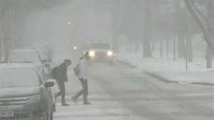 Milwaukee's east side a challenge during snowstorm