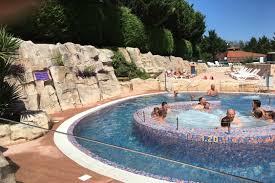 Piscine Et Parc Aquatique Camping Auvergne Le Clos Auroy