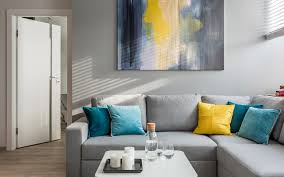 Keep seasonal clothing, shoes and extra bedding and blankets tucked away utilise vertical space. 5 Tips On How To Make A Small Room Look Bigger Mybayut