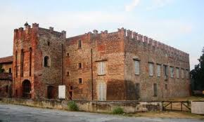 (risposto) treviglio è sede di suddivisone amministrativa di terzo ordine (città, villaggio) Domenica 2 Giugno Tornano Le Giornate Dei Castelli Aperti Prima Treviglio