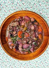 Vegan Purple Winter Soup With Kale And Chickpeas Recipe In 2021 Vegan Recipes Easy Winter Soups Rainbow Carrots