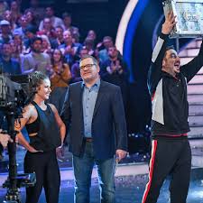 Sieger jenke von wilmsdorff entschuldigt sich. Sarah Lombardi Und Eko Fresh Bei Schlag Den Star Auf Prosieben Der Spiegel