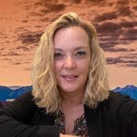 Glenda Moser's Instagram, Twitter & Facebook