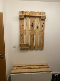 Günstige kleiderständer für ihr schlafzimmer oder den flur jetzt liefern lassen oder im poco markt reservieren. Garderobe Paletten Diy Mit Ikea Besta Unterschrank In Munchen Feldmoching Ebay Kleinanzeigen