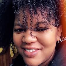 Tabasamu kwa kuwa wewe ni mshindi. Mungu atakuinua na kukuweka mahali pa  juu palipo tukuka kwa maana umechagua kua upande wake. Hakika baraka zake  hazitakoma katika maisha yako. Maana wamebarikiwa wafanyao kazi