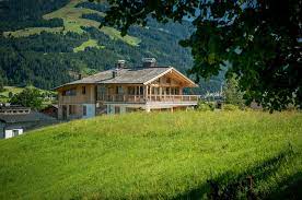 immobilien kitzbuhel tirol first kitzbuhel hauser penthouse wohnungen villen grundstucke bauernhauser land landhaus kaufen immobilienmakler penthouse