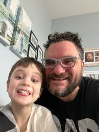 Robin Thayer's Instagram, Twitter & Facebook