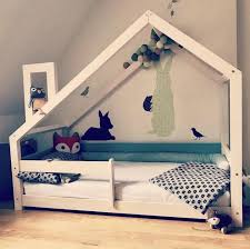 Lit Ines Diy Lit Bebe Idee Chambre Enfant Lit Bebe 70x140