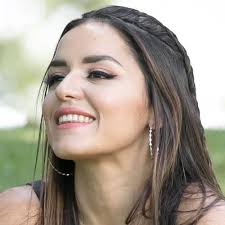 This article lacks content, whether it be lacking assets, trivia, music, or something else. Biografia De Casandra Ascencio Exatlon Edad Estatura Pack Novios Laletrade Biografias Musica Y Letras