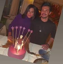 مشاهدة وتحميل مسلسل نسل الاغراب الحلقة 1 الاولي كاملة اون لاين بطولة احمد السقا و امير كرارة بجودة عالية hd ، شاهد نت مباشرة بدون تحميل المسلسل العربي. Ø²Ù‡Ø±Ø© Ø§Ù„Ø®Ù„ÙŠØ¬ Ø´Ø§Ù‡Ø¯ Ø£Ø­Ù…Ø¯ Ø¥Ø¨Ø±Ø§Ù‡ÙŠÙ… ÙŠØ­ØªÙÙ„ Ø¨Ø¹ÙŠØ¯ Ù…ÙŠÙ„Ø§Ø¯Ù‡ Ù…Ø¹ Ø²ÙˆØ¬ØªÙ‡ Ø§Ù„Ø£ÙˆÙ„Ù‰