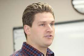 Humphreys seeks to eliminate state income tax