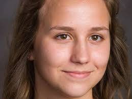 Alexis Meadows's Instagram, Twitter & Facebook