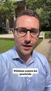 Pétition contre la loi Duplomb :  https://petitions.assemblee-nationale.fr/initiatives/i-3014