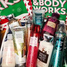 For many, christmas marks the anniversary of the birth of jesus christ. Bath Body Works Canada Merry Christmas From Our Santa Crew Family To Yours Facebook