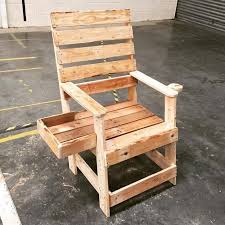 55 Diy Pallet Chairs Design Ideas That You Can Try Matchness Com Diy Furniture Chair Pallet Chair Diy Chair