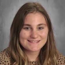 Elisha Hicks's Instagram, Twitter & Facebook