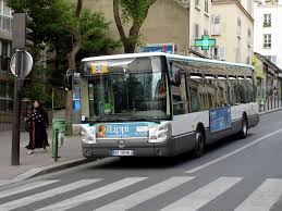 We did not find results for: Un Chauffeur Vide Son Bus Pour Une Personne En Chaise Roulante