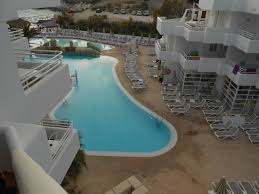 Vue De La Piscine Depuis L Immeuble Picture Of Fergus Style Cala Blanca Suites Santa Ponsa Tripadvisor