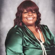 How many wreaths should I bring to my first show?